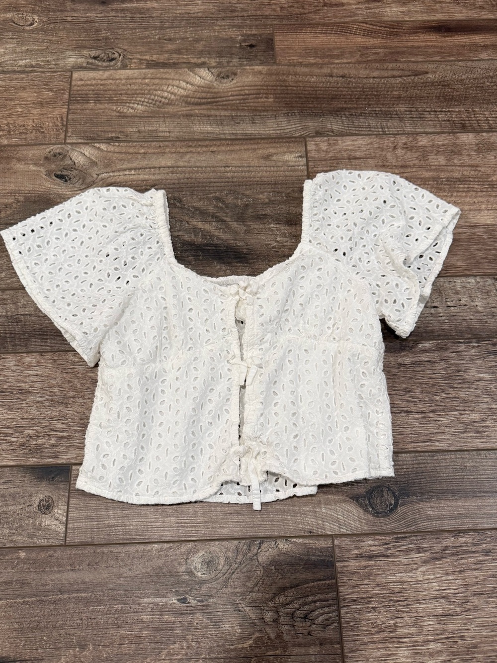Girls White Eyelet Tie-Front Short Sleeve Top
